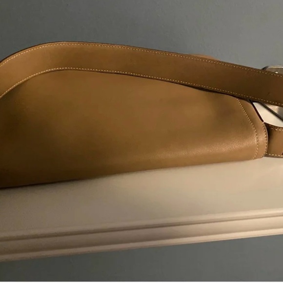 Salvatore Ferragamo Camel Brown Leather Shoulder Bag - Picture 7 of 10